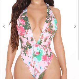 Brand new fashion nova one piece swim suit